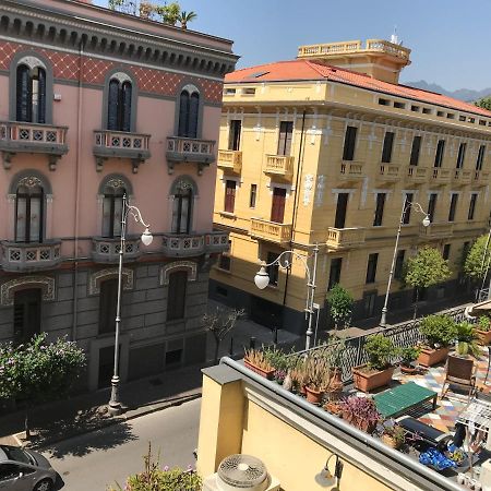 Salerno B&B In Centro エクステリア 写真