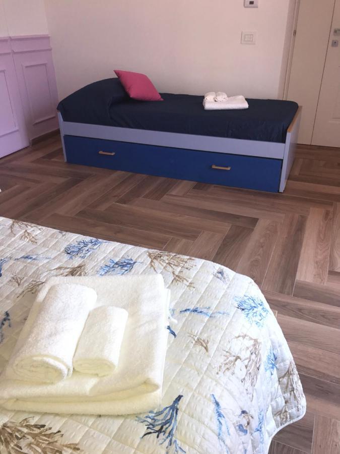 Salerno B&B In Centro エクステリア 写真